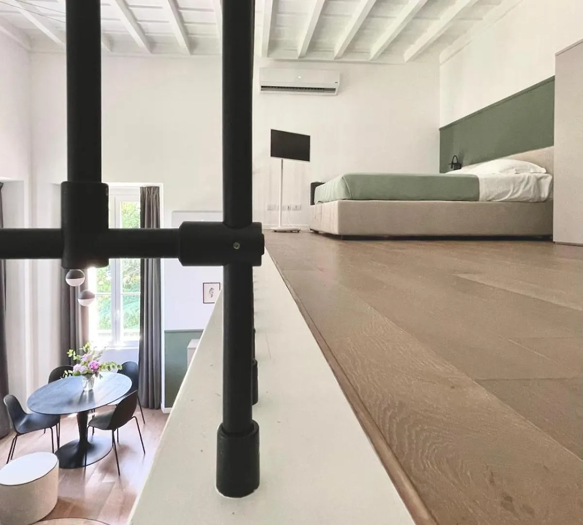 Ferienwohnung Maderni Loft Como Italien